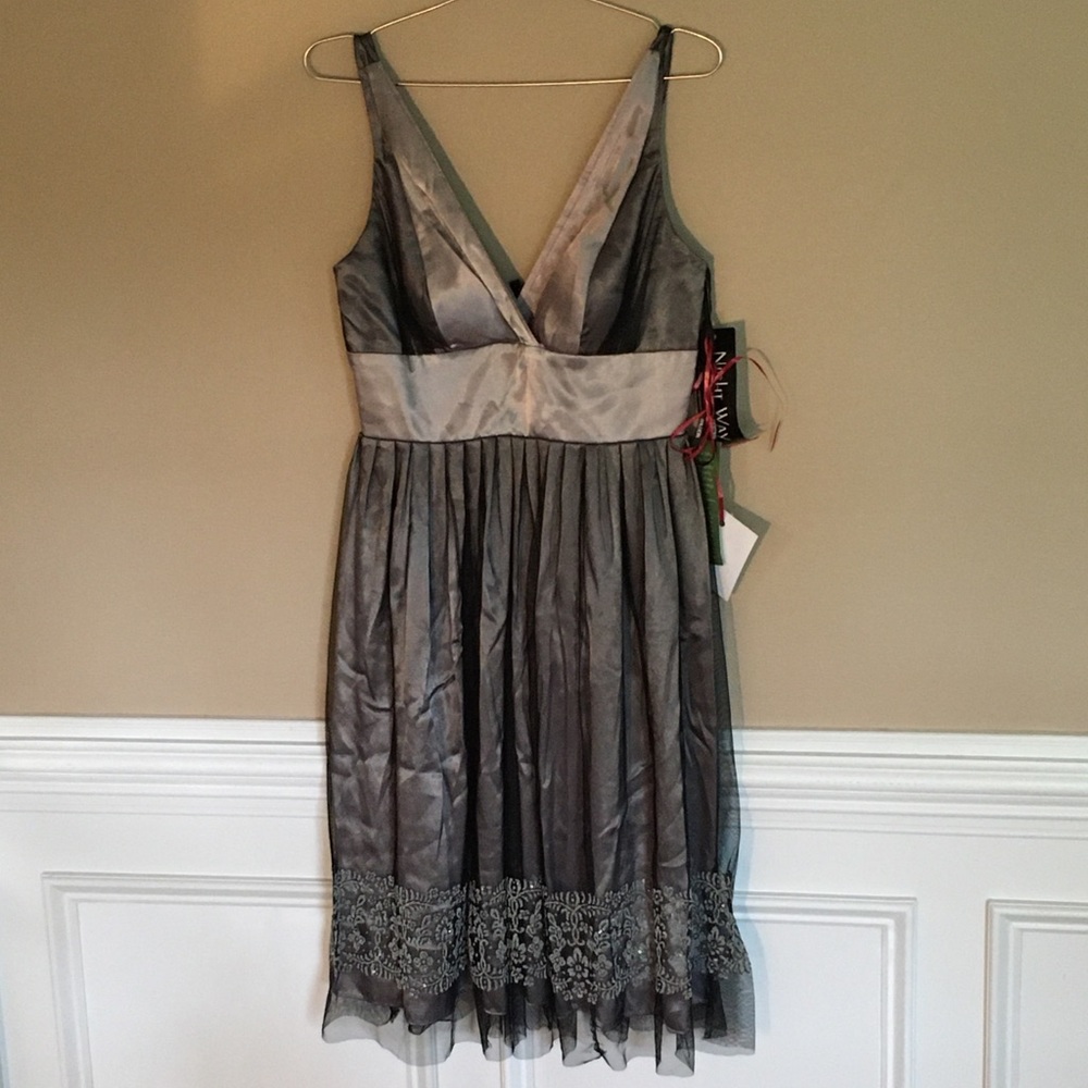 New Nightway Gray Black Formal VNeck Bead Dress 10